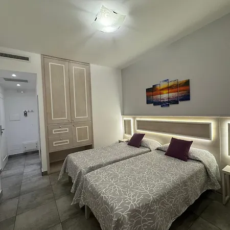 Panzió B&B Holiday Tropea