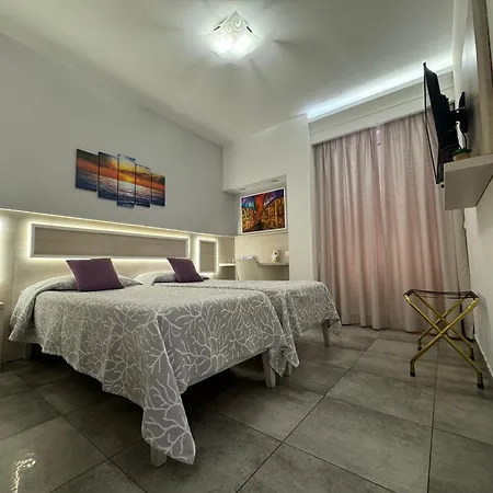 Panzió B&B Holiday Tropea 4*
