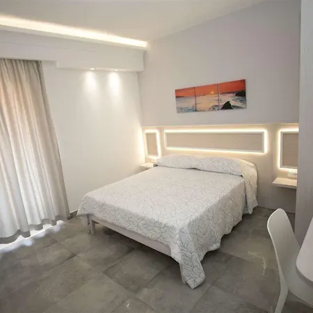 B&B Holiday Tropea Panzió 4*